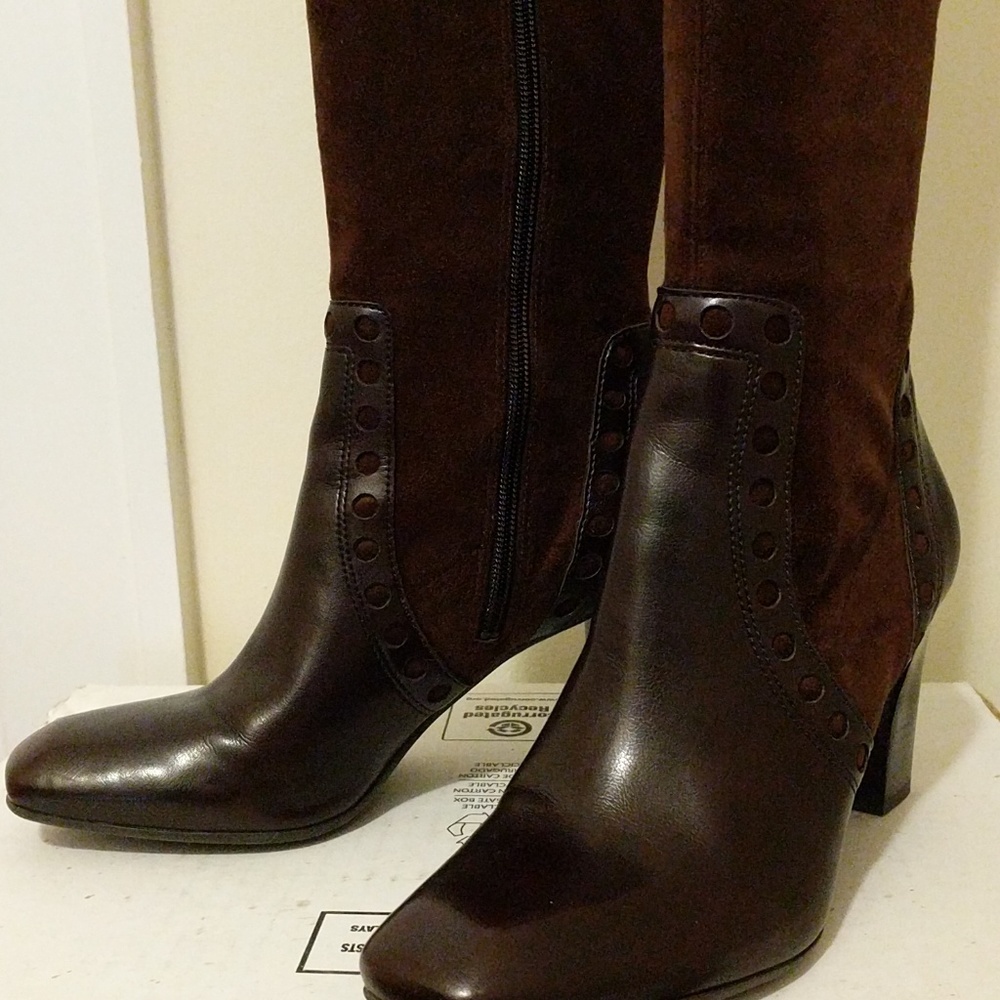 Like new! Sexy Franco Sarto faux-suede boots - Picture 2 of 8